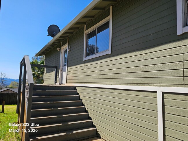 Building Photo - 19141ravenhillroad.is4lease.com