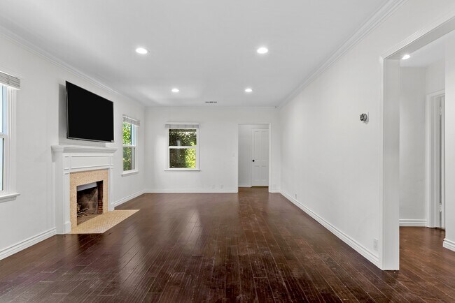 Foto del edificio - 4242 Van Nuys Blvd