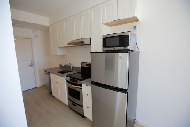 Interior Photo - 1335 Folsom St