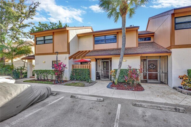 Foto del edificio - 4755 NW 30th St