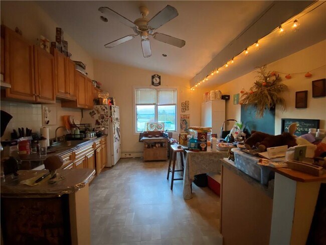 Foto del edificio - 16 Clearview Ave