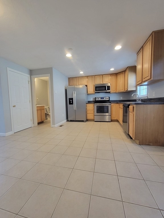 Foto del edificio - 958 Warren Ave