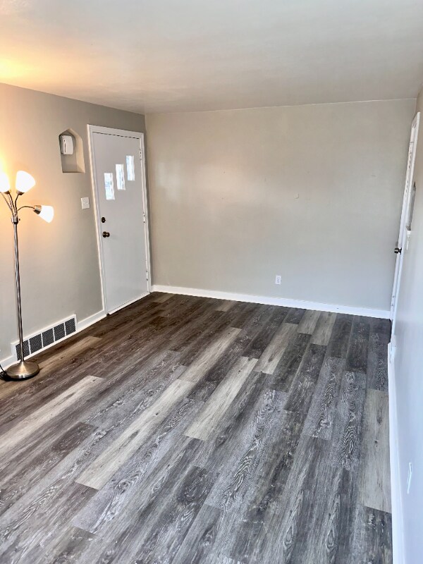 Building Photo - 315 Orchard Dr