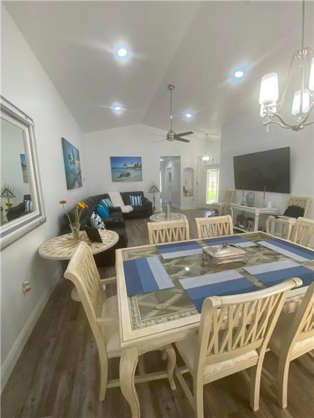 Foto del edificio - 324 SW North Shore Blvd