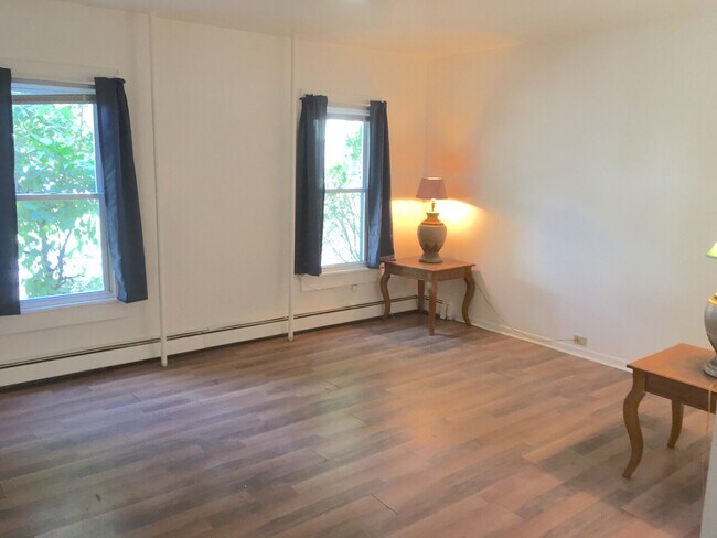 Foto del edificio - 124 Cedar St