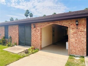 Building Photo - 1500 Evergreen Ave