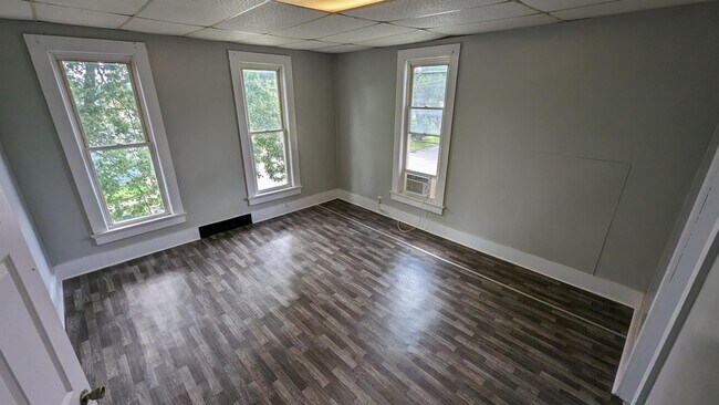 Foto del edificio - 322 S Columbia St