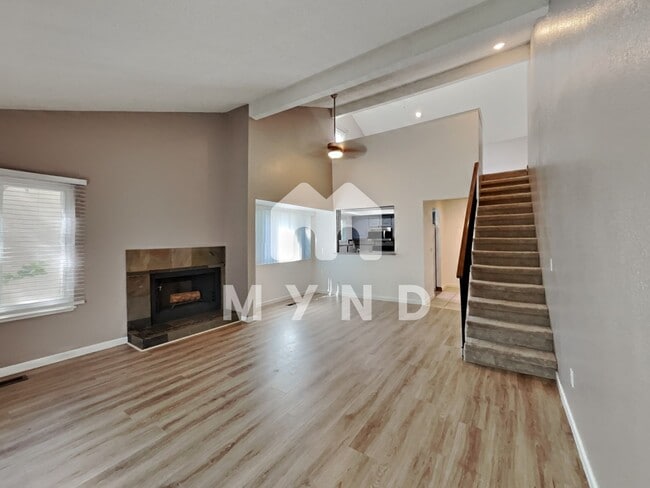 Building Photo - 2336 Roundhouse Rd