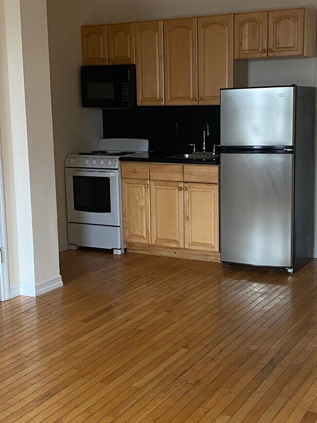 890 W Beech St Unit 1G, Long Beach, NY 11561 Apartments 890 W Beech