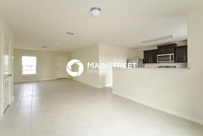 Building Photo - 3 Bedroom Pet-Friendly Home in San Antonio, TX with Main Street Renewal