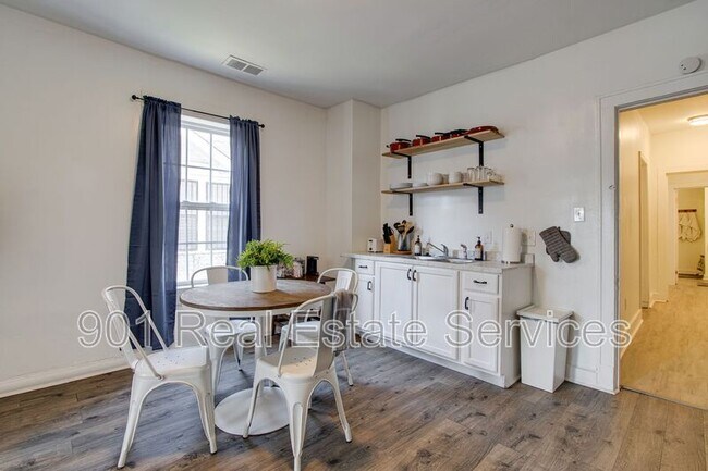 Foto del edificio - 1954 Manila Ave