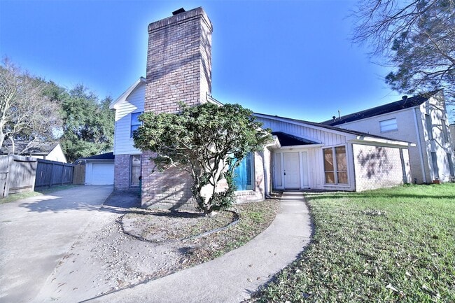 Building Photo - 10723 Shawnbrook Dr