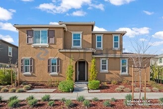 Building Photo - 1804 French Wy