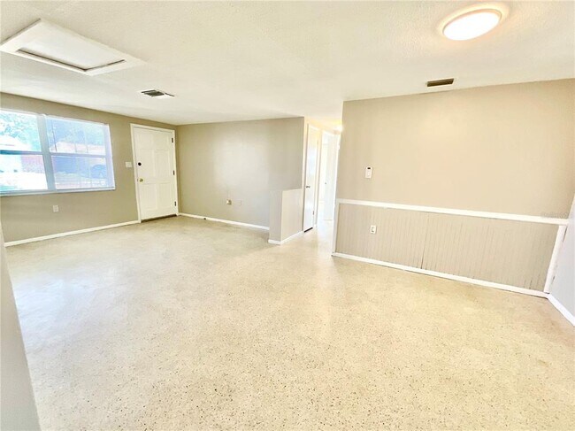 Building Photo - 3316 Coldwell Dr