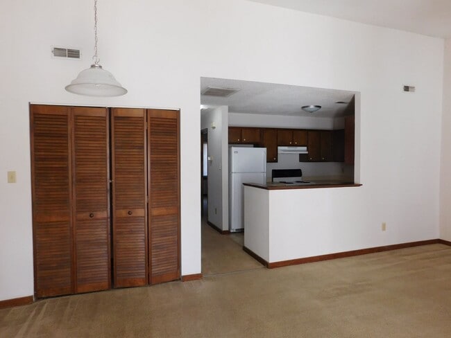 Foto del edificio - 1540 College Way