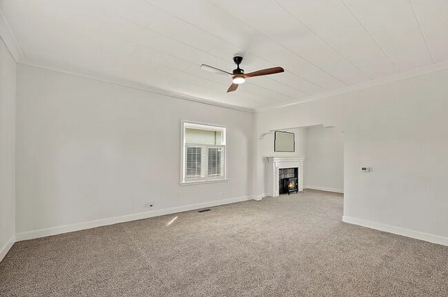 Foto del edificio - Beautiful Craftsman Home with Ample Parking & Outdoor Space