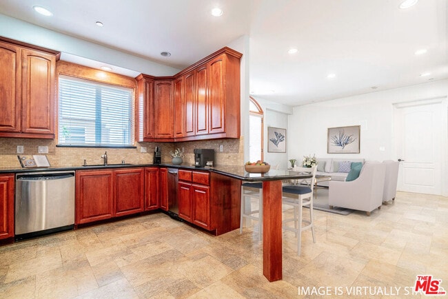 Building Photo - 16123 Sunset Blvd