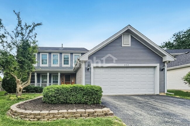 Building Photo - 652 Lakewood Farms Dr