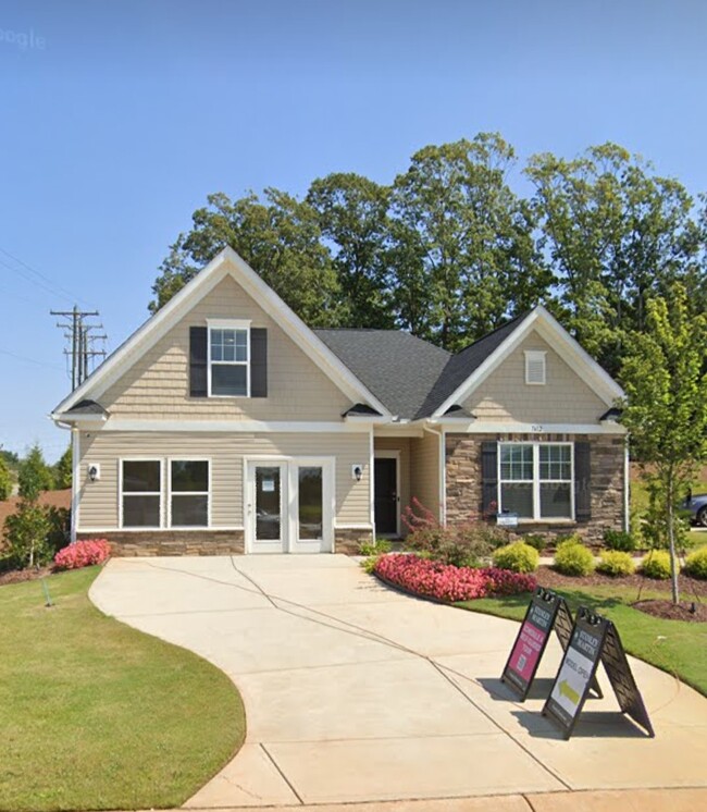 Building Photo - 7412 Latham Way