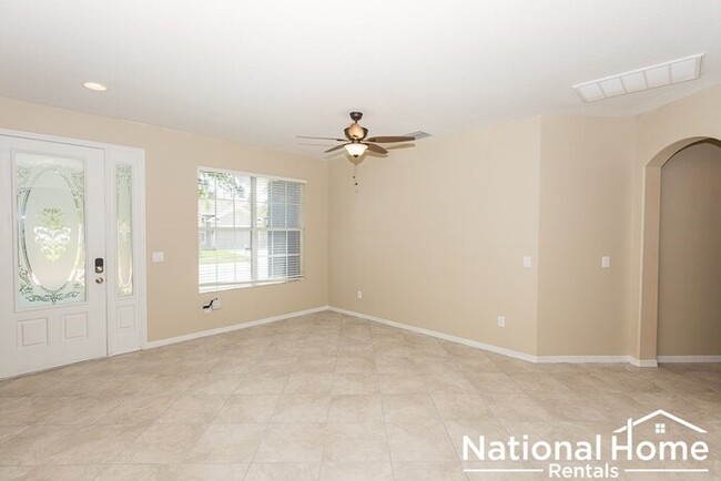 Building Photo - Marvelous Home in Spring Hill, Florida!