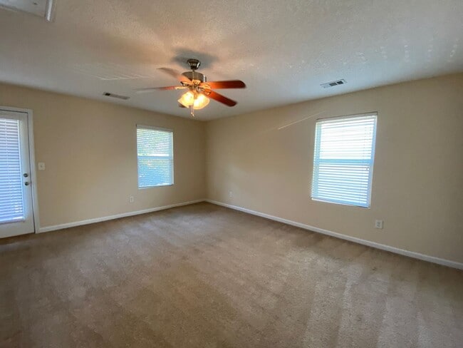 Building Photo - BRIDGEWATER HOME! PRE-LEASING FOR AUGUST 2025!