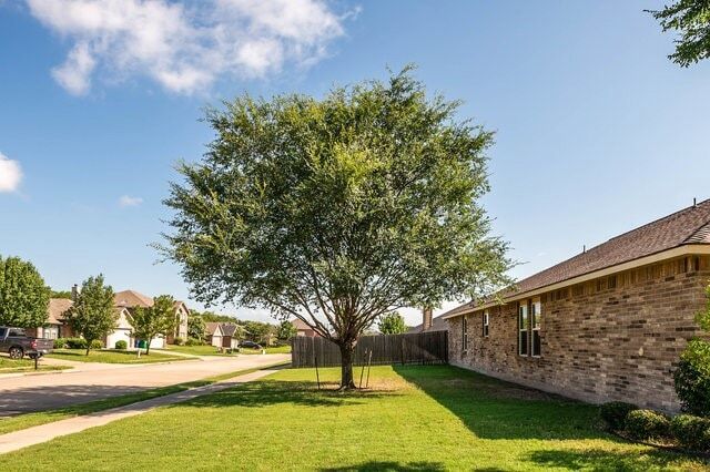 Building Photo - 25 Larkspur Dr