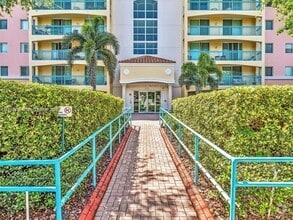 Building Photo - 201 Golden Isles Dr