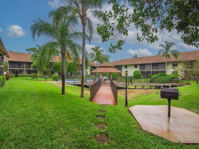 Foto del edificio - 1871 SW Palm City Rd