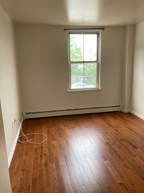 Bedroom - 462 Carlton Ave