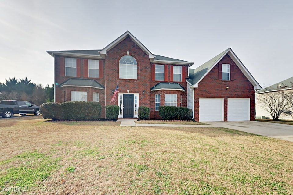 9351 Deer Crossing Valley, Jonesboro, GA 30236 House for Rent in