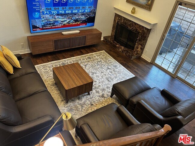 Foto del edificio - 7825 Seaglen Dr