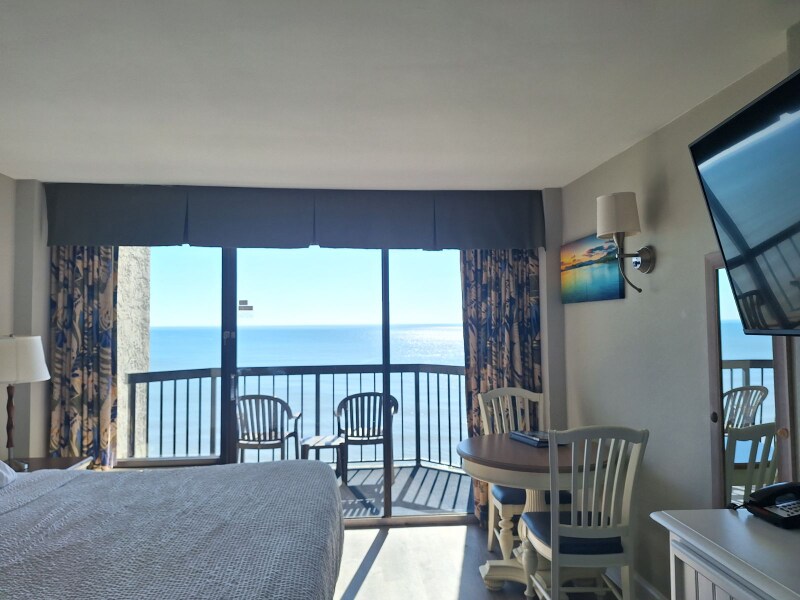 Primary Photo - 2401 S Ocean Blvd