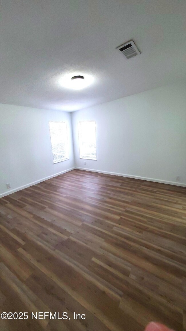 Building Photo - 1718 Wright Ave