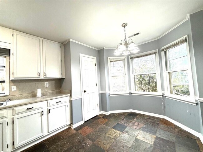 Foto del edificio - 1380 Poplar Pointe