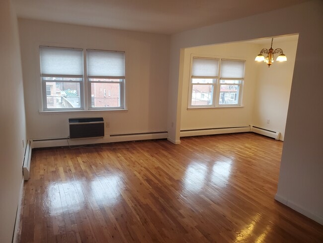 Living and Dinnering area - 3628 166th St