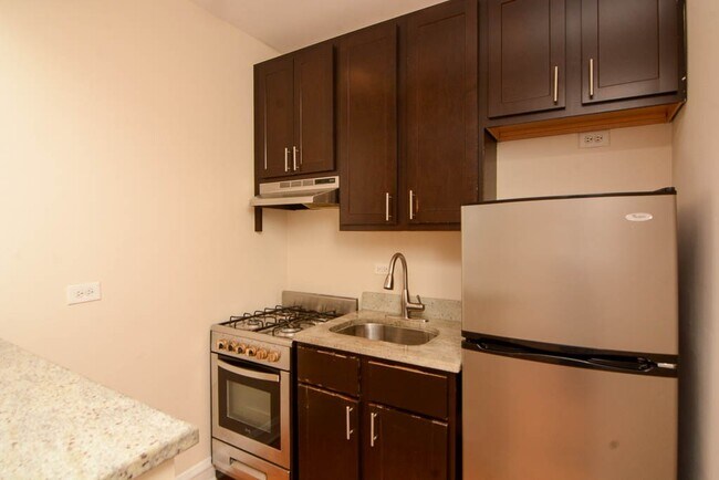 Foto del edificio - 4644 N Paulina St