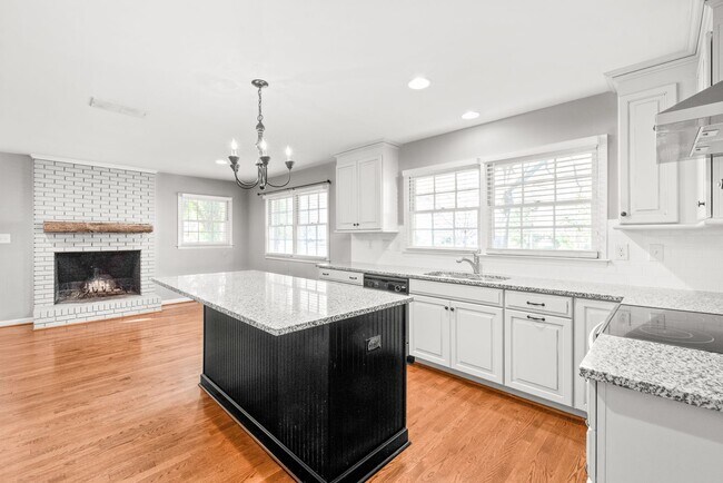 Foto del edificio - Beautiful Ranch Home in South Charlotte!