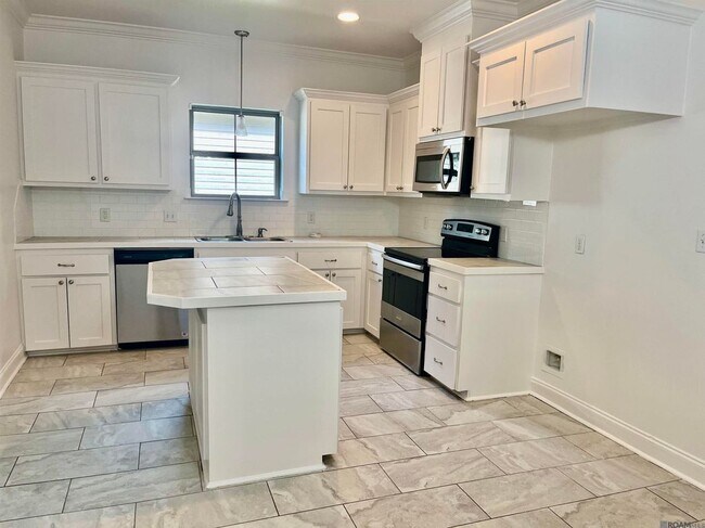 Foto del edificio - 10836 Field Pointe Dr