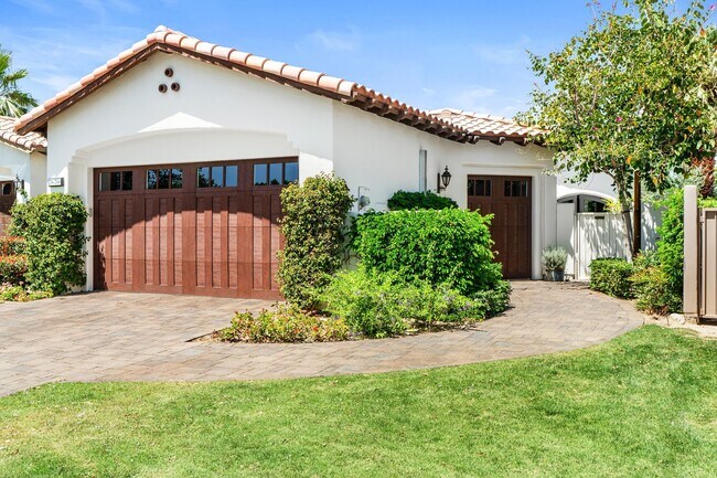 Building Photo - 78760 Cabrillo Way