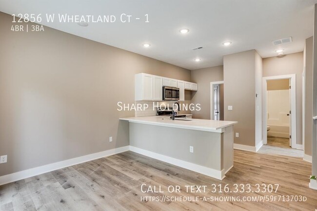 Foto del edificio - 12856 W Wheatland Ct