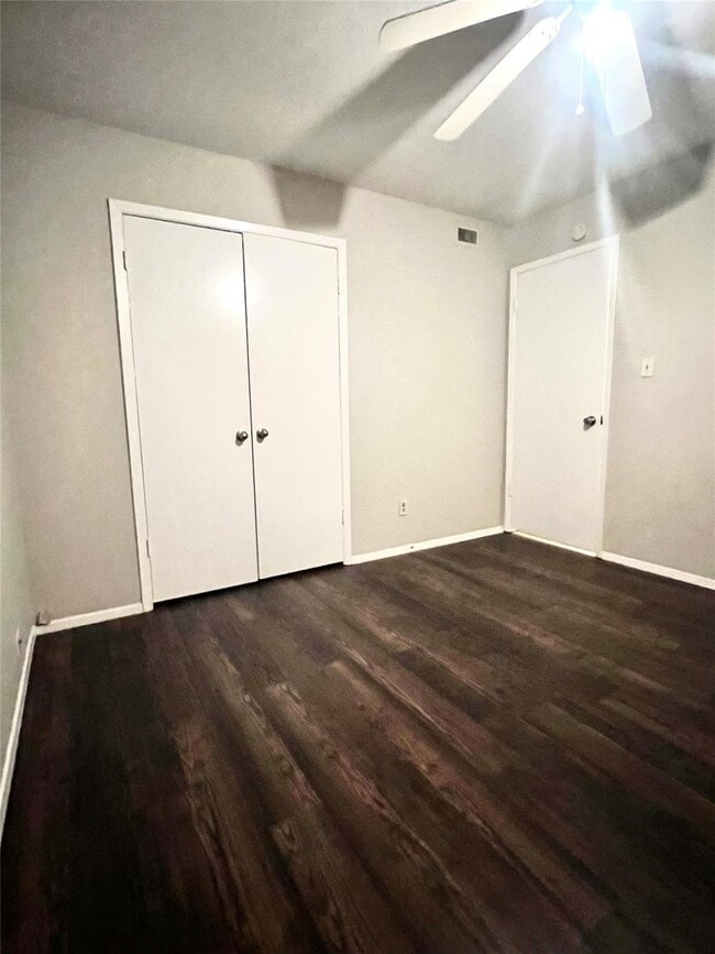 Building Photo - 119 Lazy Ln