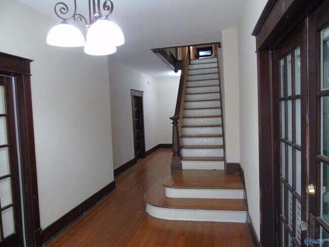 Foto del edificio - 207 Lincoln St SE