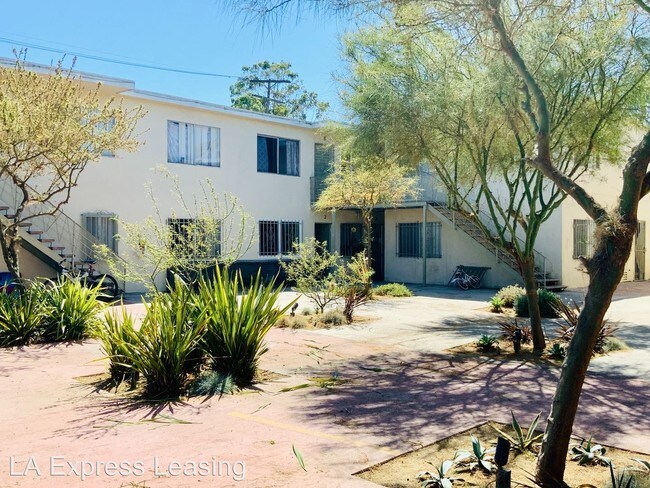 Building Photo - 2431 S Ridgeley Dr