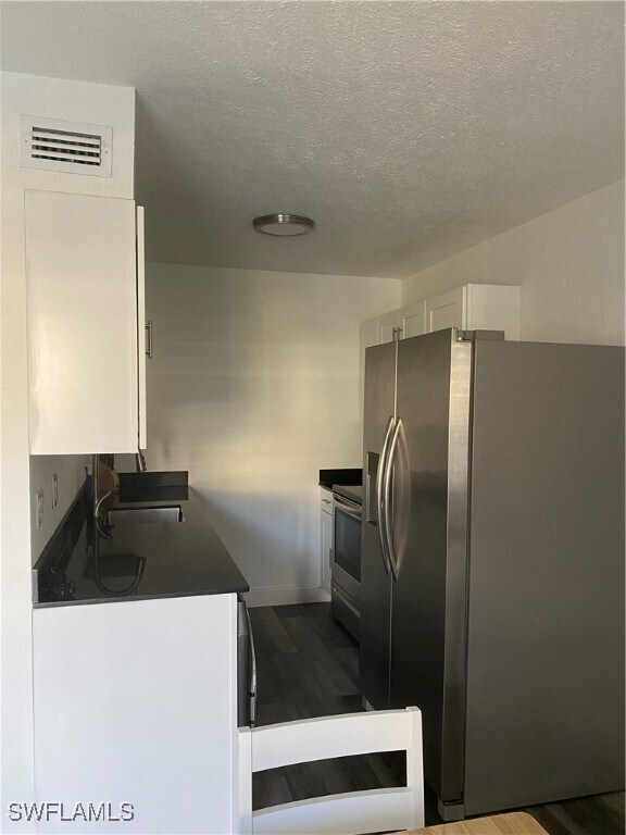 Foto del edificio - 4617 Bayshore Dr