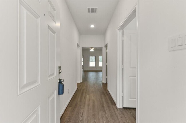 Foto del edificio - 13502 Cedar Point Dr