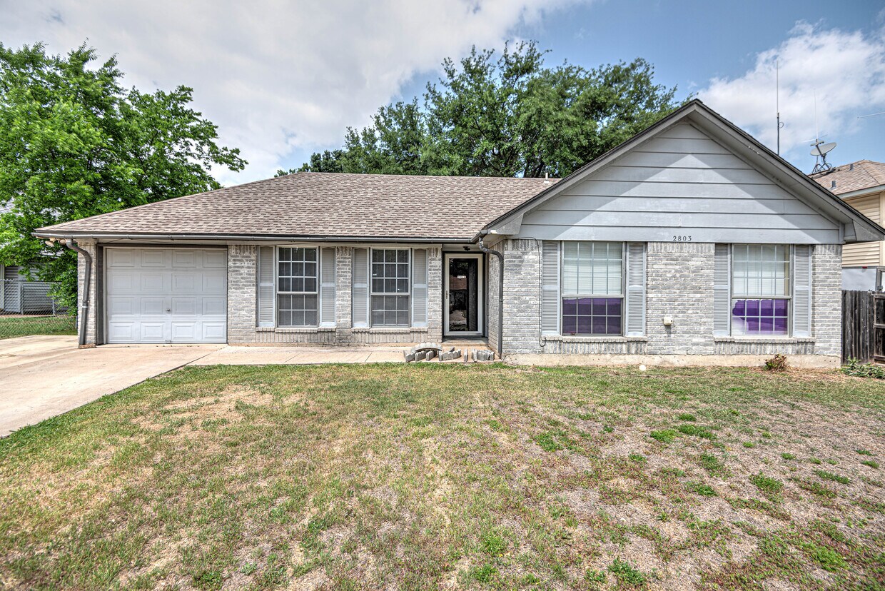 Primary Photo - 2803 Willow Springs Rd