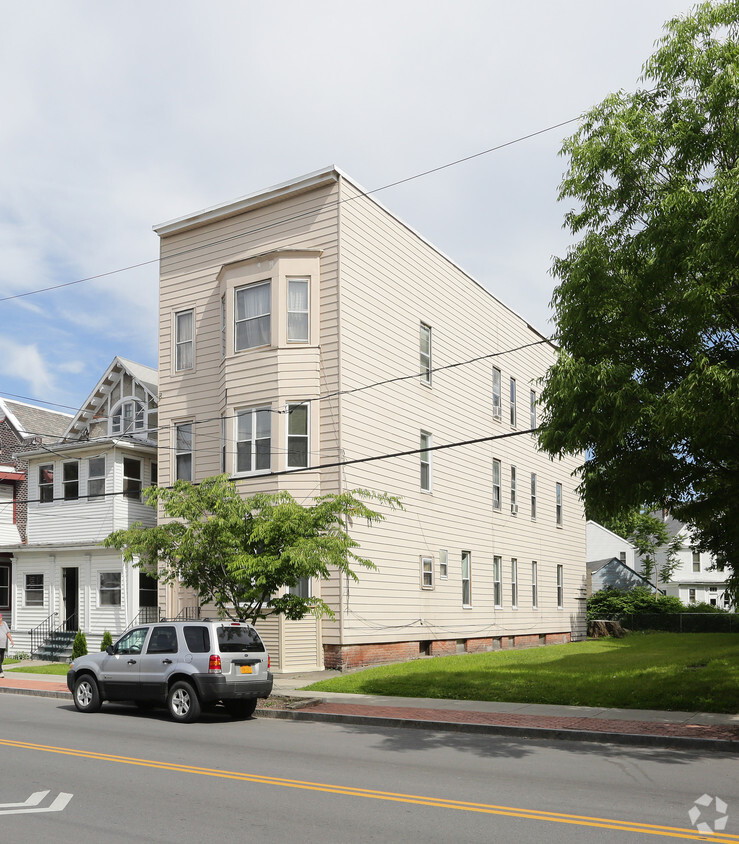 182 Delaware Ave, Albany, NY 12209 - Apartments in Albany, NY ...