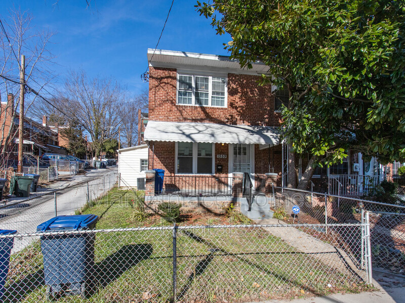 Primary Photo - 1559 FORT DUPONT St SE