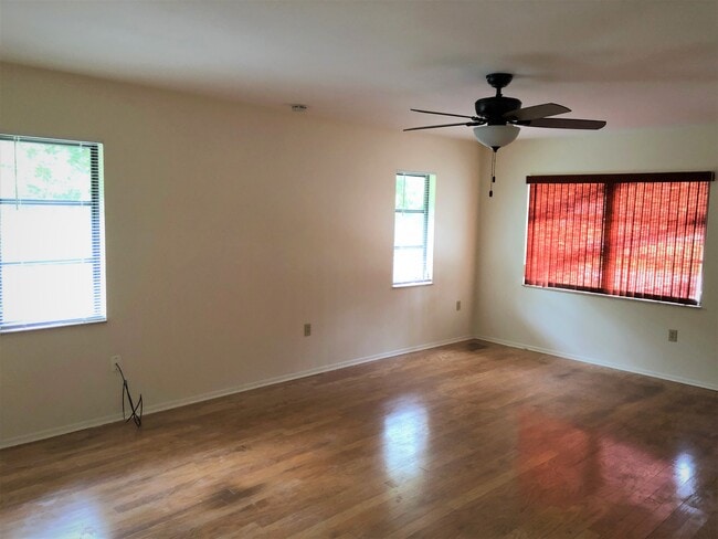 Building Photo - 2387 Datura St