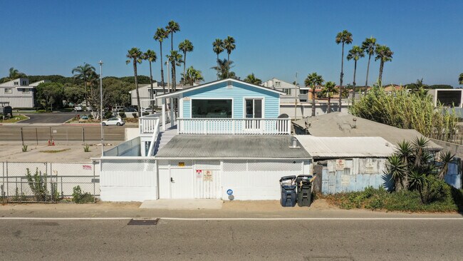 Foto del edificio - 17165 Pacific Coast Hwy